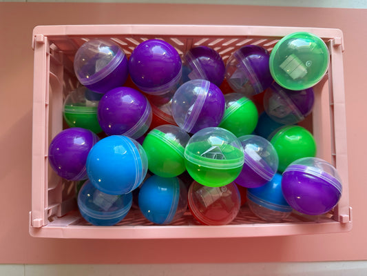 Deluxe Capsule Ball Stationary Suprise